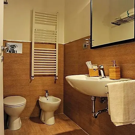 Casa Castagna 4* סלרנו